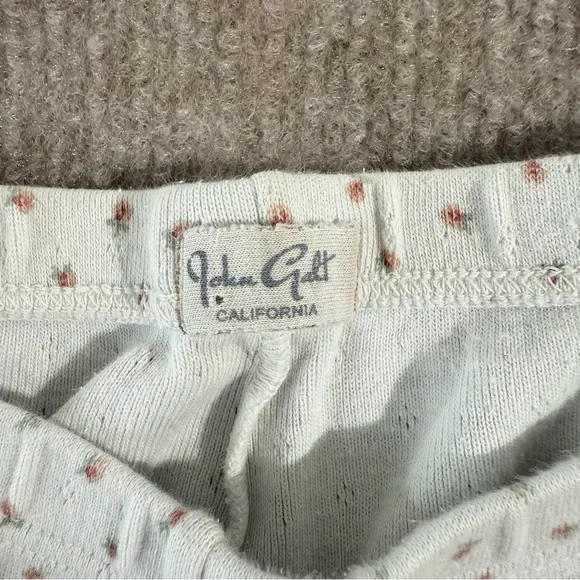 Brandy Melville John Galt Floral Ribbed Waffle Knit Shorts Size 12 Sm White Pink - Picture 3 of 8